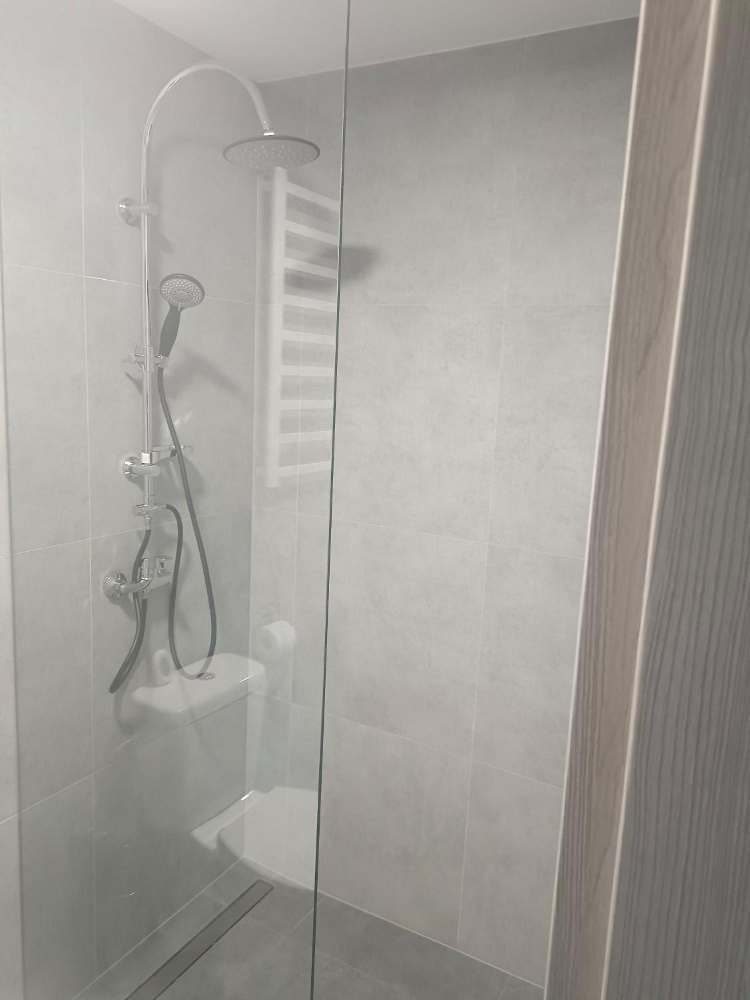 Zuczek Nad Jeziorem Farm stay *